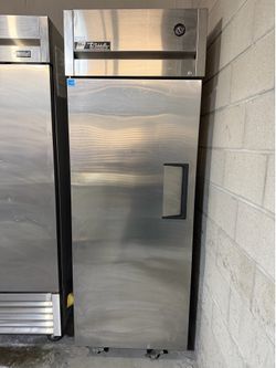 True TG1R-1S Reach-In Refrigerator, 1-Section, Solid Door, 1 Door by