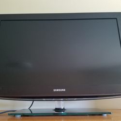 32" Samsung TV