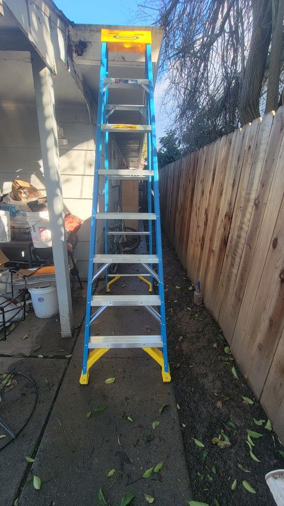 8 Foot Werner Comfortzone Ladder