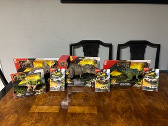 Jurassic world Toy Lot