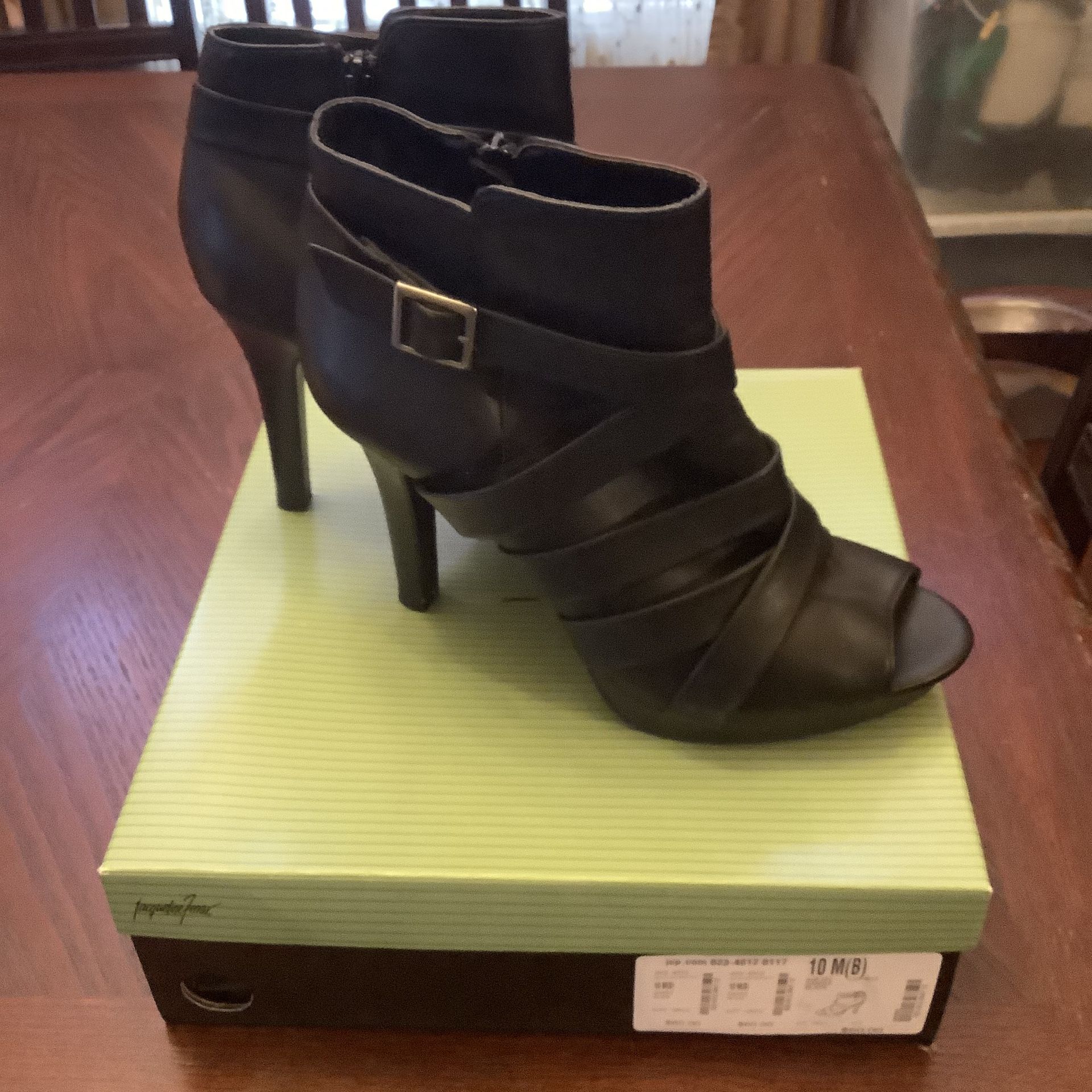 Women’s black booty heels