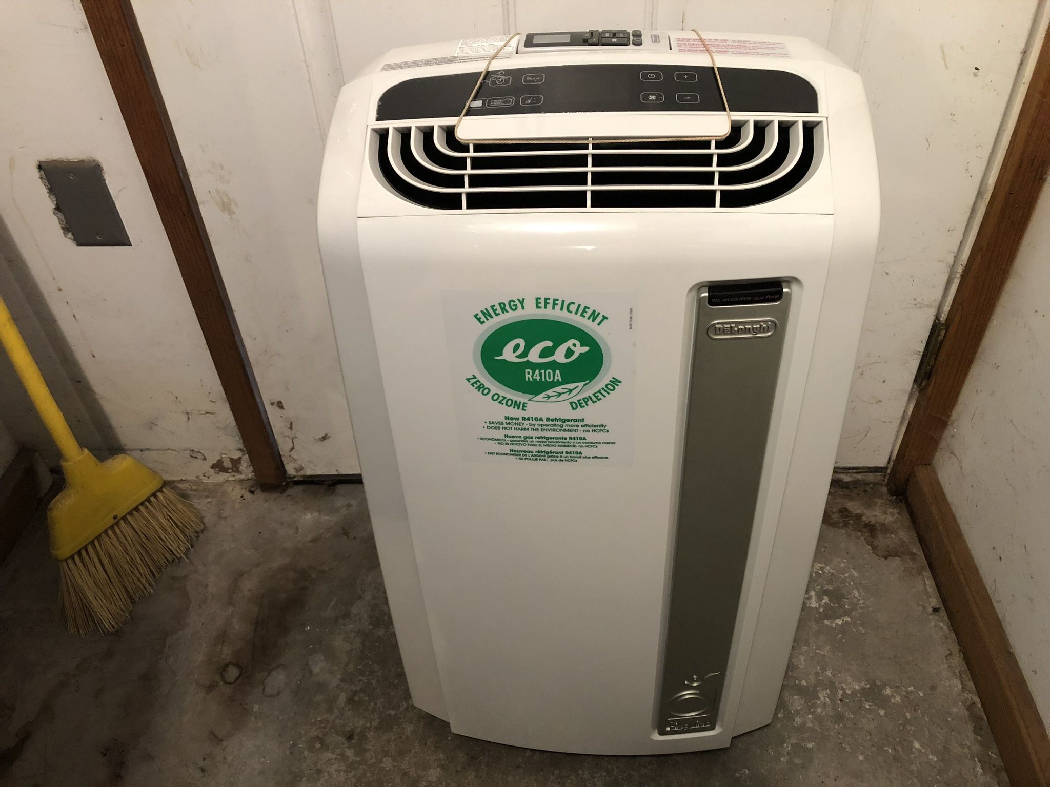 Delonghi Portable Air Conditioner, Heater & Humidifier