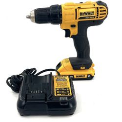 DeWalt Compact 20v Max Li-Ion 1/2 In Drill/Driver DCD771