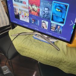 32" Samsung SMART TV Very Good