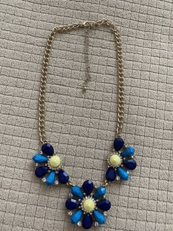Brand New Flower Necklace light and dark Blue with yellow accent