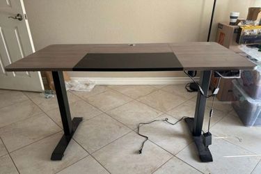 Standing desk