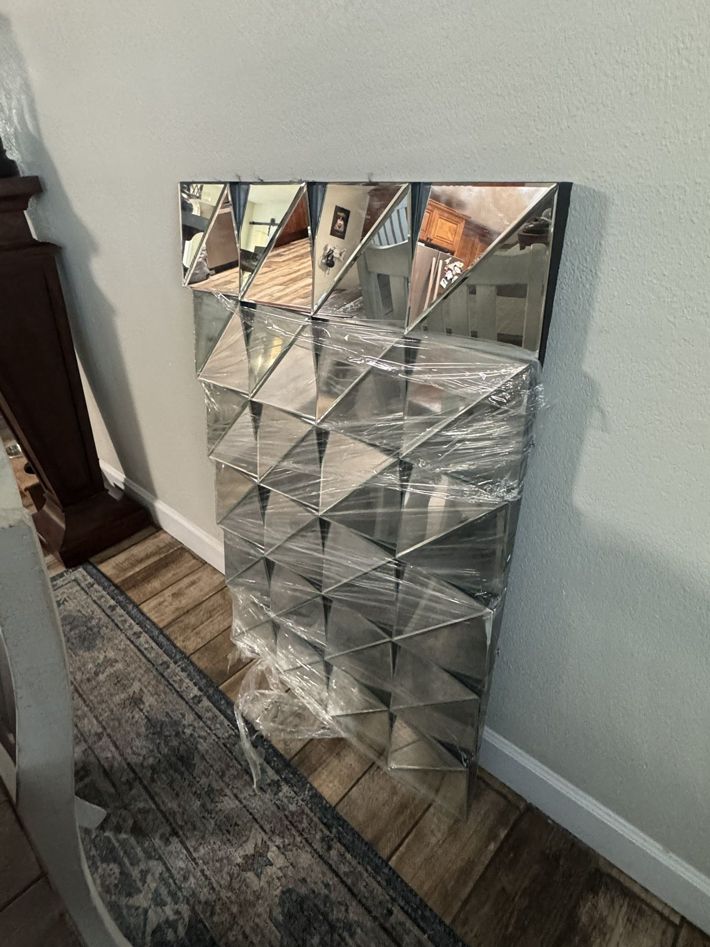 Geometric Wall Mirror Like New // Not Free Read Add
