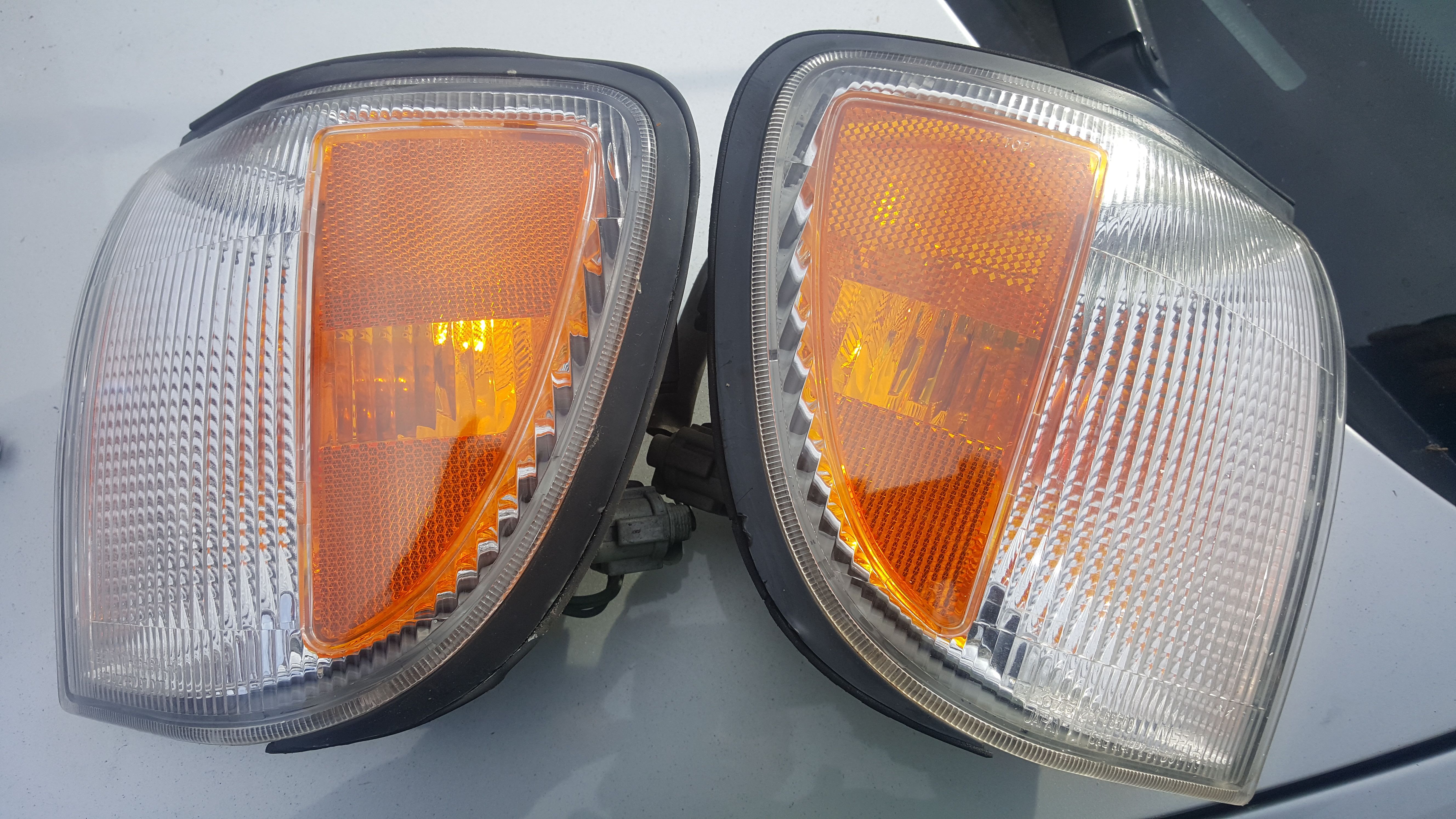 Nissan pathfinder 2001 turning lights