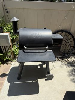 Traeger Pro 575 Wood Pellet WiFi Grill Black  