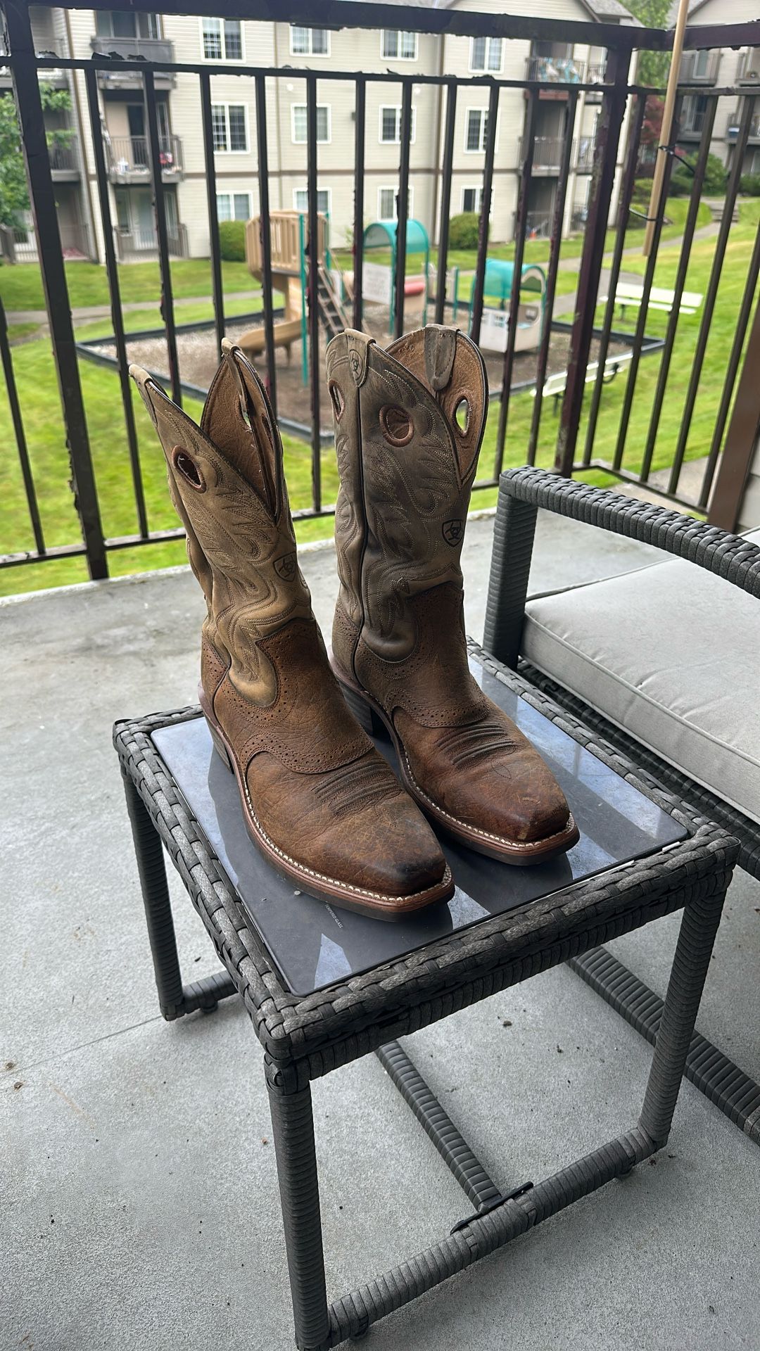 Square Toe Ariat Boots