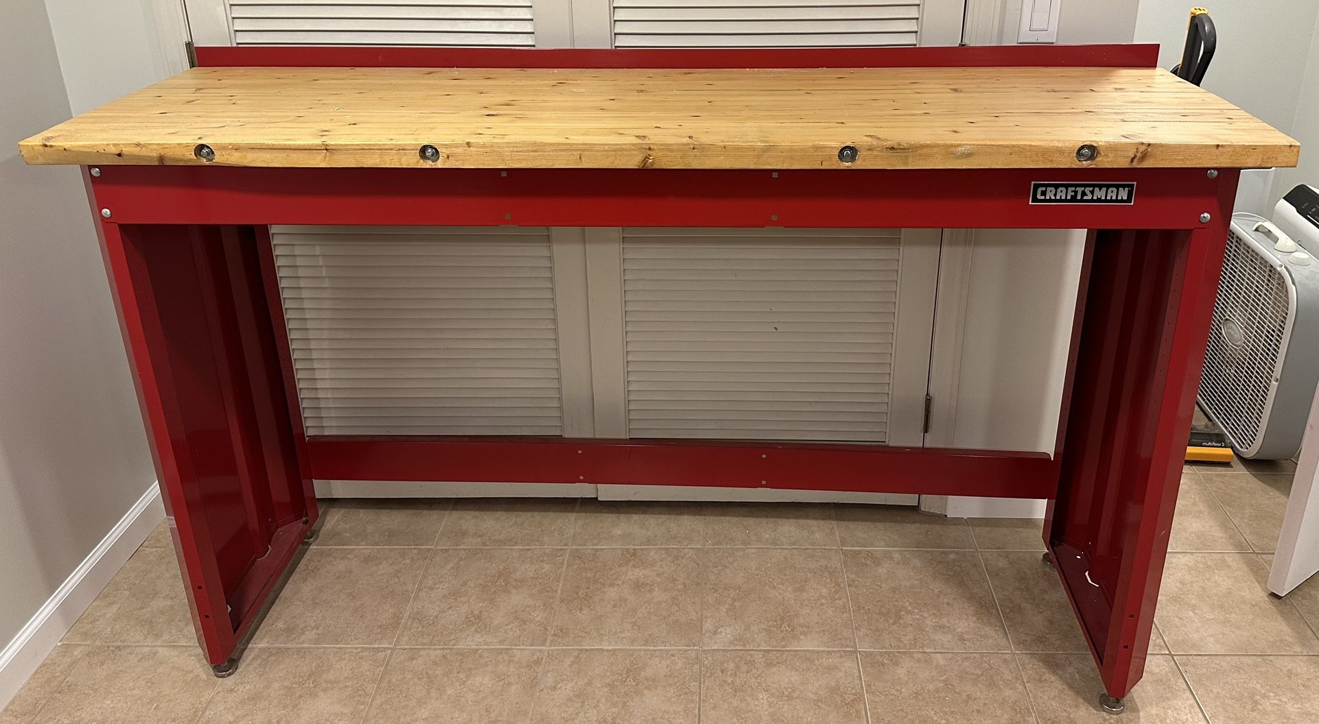 Craftsman 24 in. L X 6 ft. W X 41.25 in. H Workbench with Butcher Block Top 1450 lb. cap.