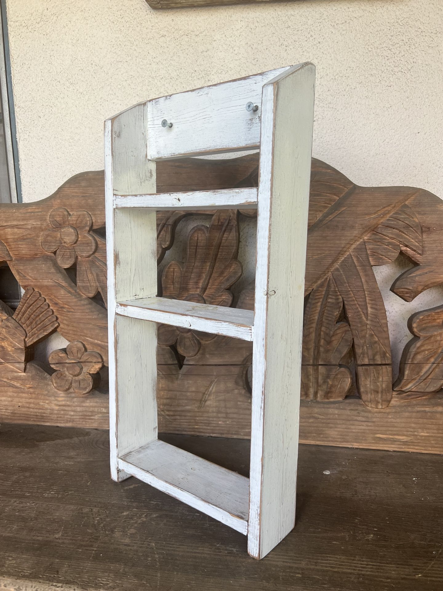 Antique look Pickled Shelves white/almond Wooden