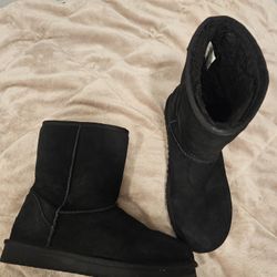 Koolaburra Ugg  Size 10