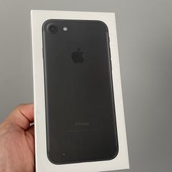 iPhone 7 New SEALED *Wifi Only*