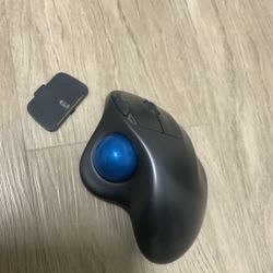 Logitech M570 Wireless Trackball Mouse