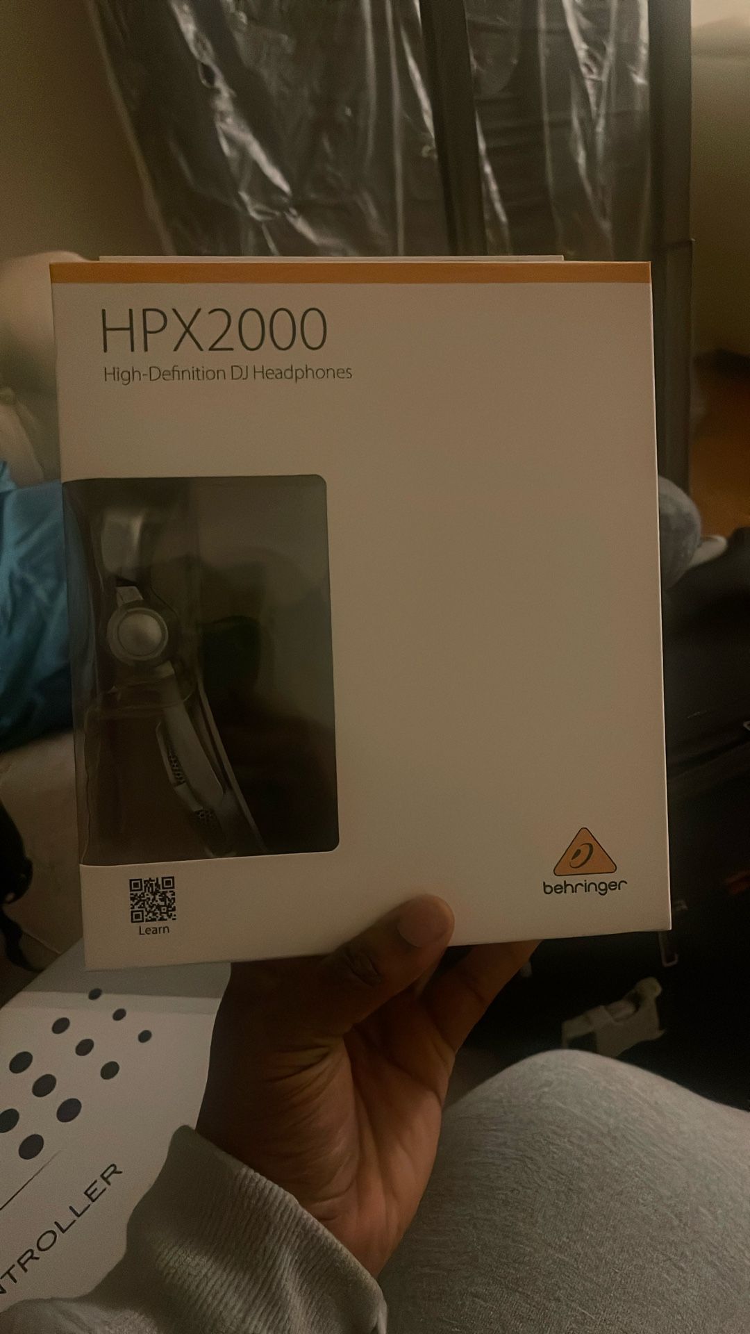 high definition DJ headphones