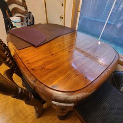 Solid Wood Kitchen Table And Chairs 