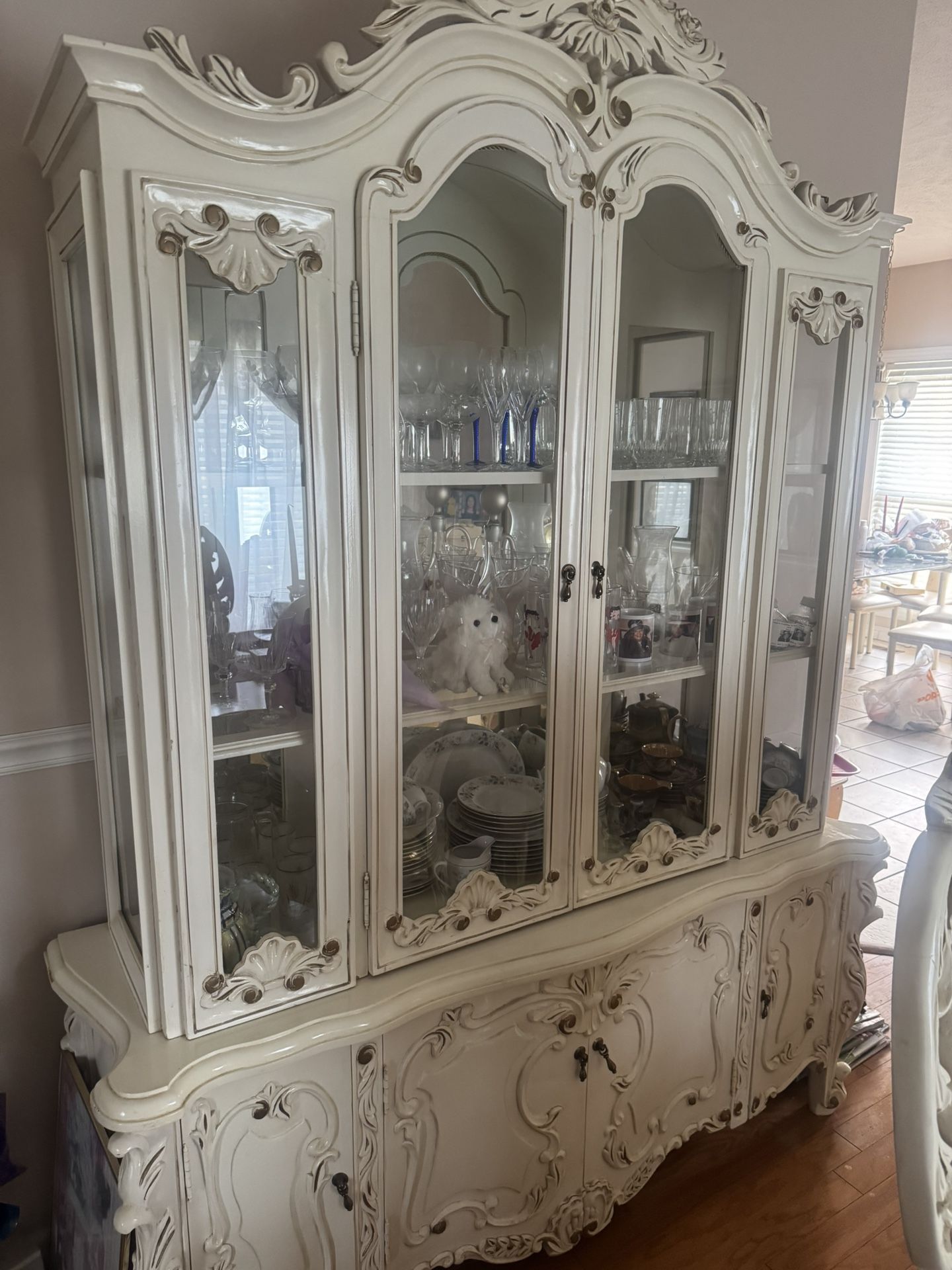 French Preventional Dinning Room set