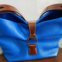 Dooney & Bourke bag