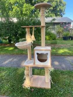 Free cat tree ! Cat basket works..Curbside now