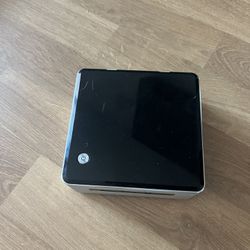Intel NUC