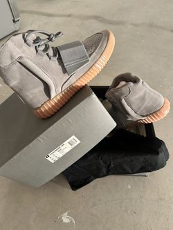 Yeezy’s Adidas Boost 750. 3 Pairs Left 9.5, 10, 10