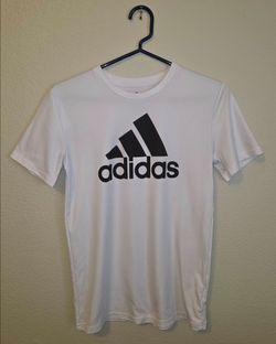 Adidas - Aeroready - Performance Shirt - Boys - Medium - Short Sleeve - Polyester - White (Small Blemish Dot - Right Sleeve - See Photo)