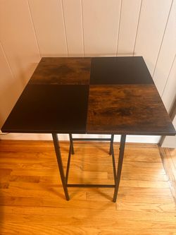 Café pub table