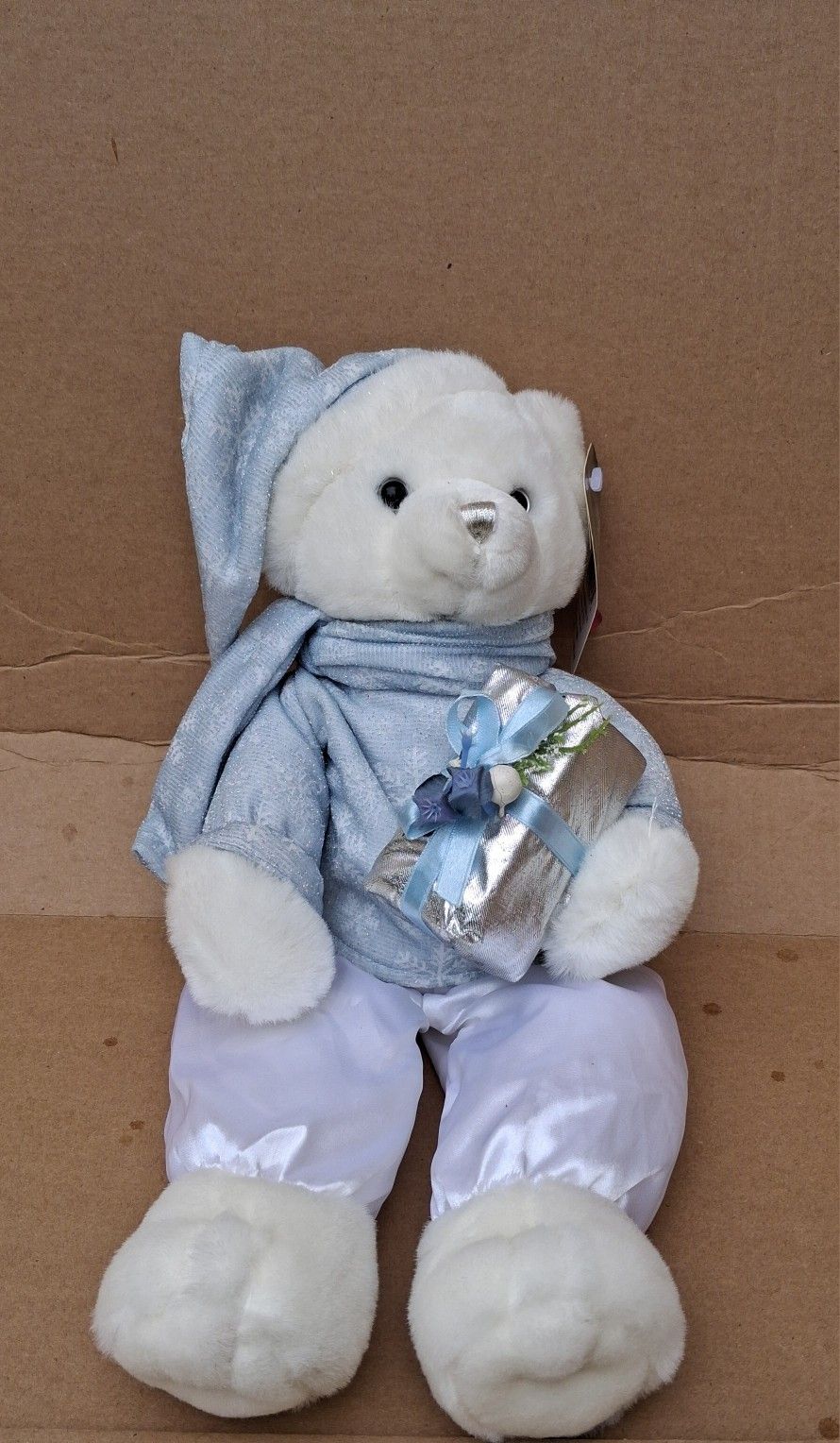 18 Inch Christmas Shelf Sitting Bear
