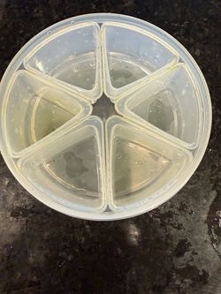 Round Plastic Divided Storage Container