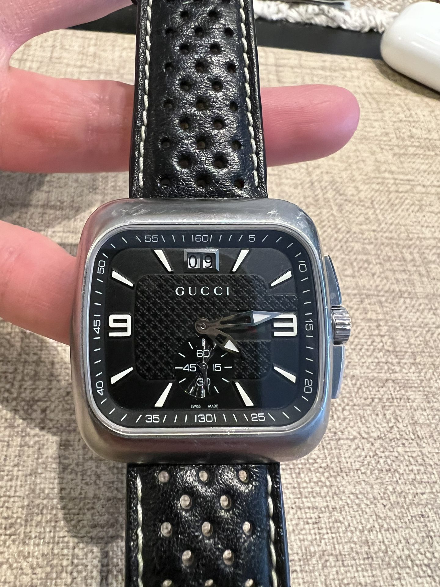 Gucci Quartz Watch With Date