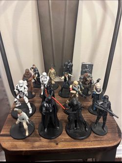 Disney Star Wars Figure Lot of 33