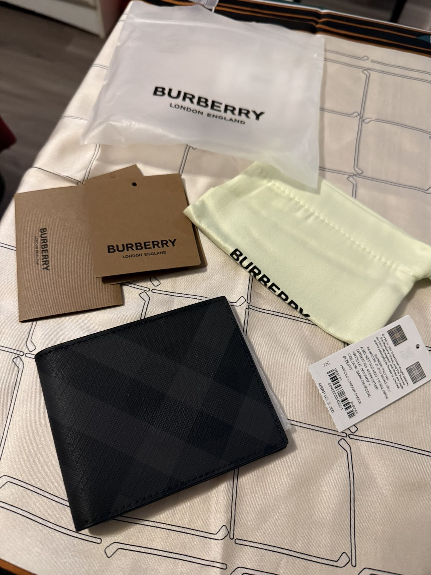 Burberry Leather Wallet Brand New