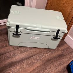 Alani Cooler 