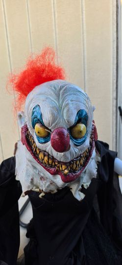 Mask . Clown mask