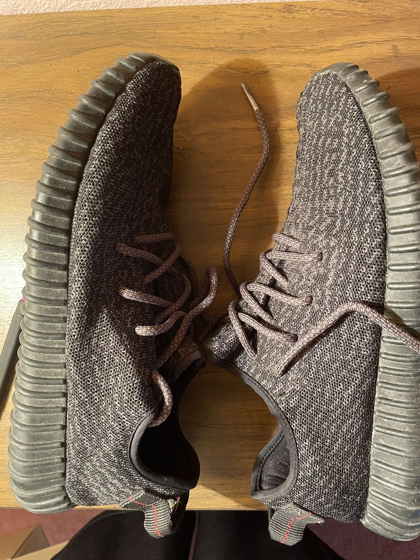 Yeezy Boost Pirate Black 350 Size 10.5