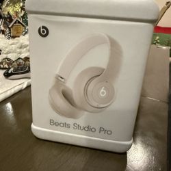  Beats Studio Pro