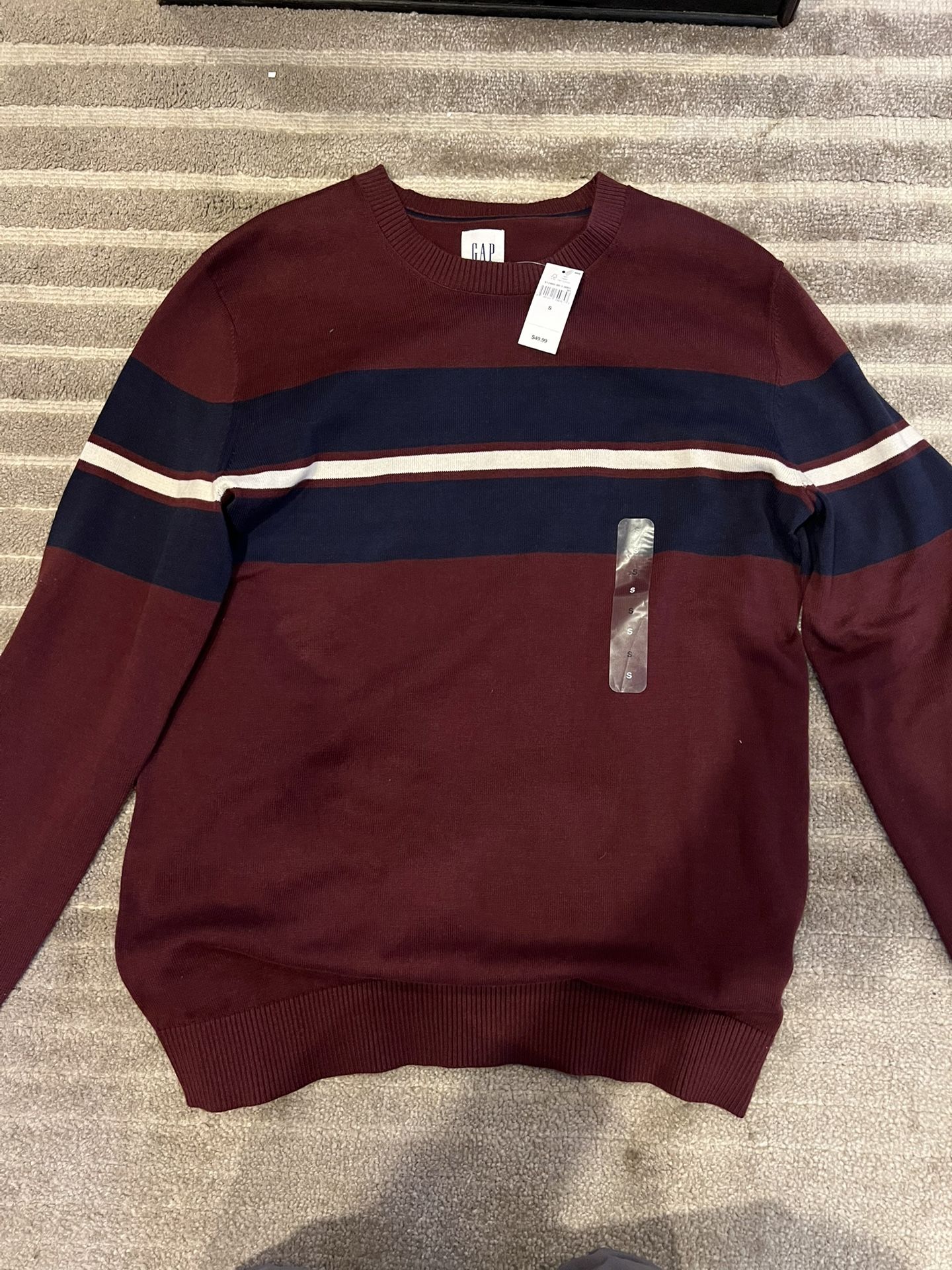 Men’s GAP Sweatshirt