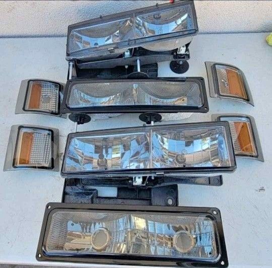 94-98 Chevy Gmc CK 92-99 Suburban Yukon 95-99 Tahoe Headlights Luces Micas Calaveras Faros Focos