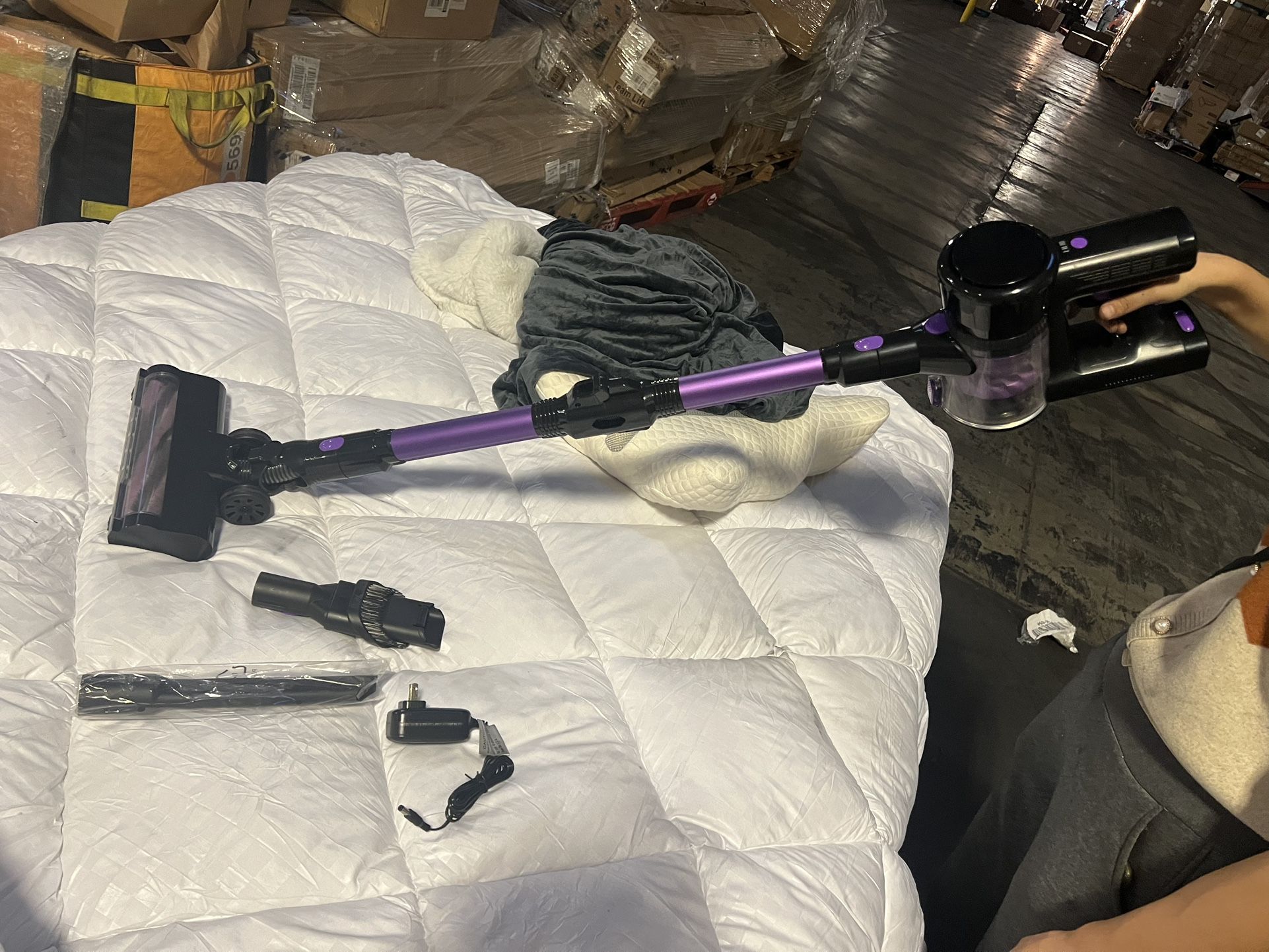 Cordless Vacuum Cleaner