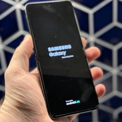 Samsung Z Flip 5 512GB AT&T / Cricket. $80 Down Payment