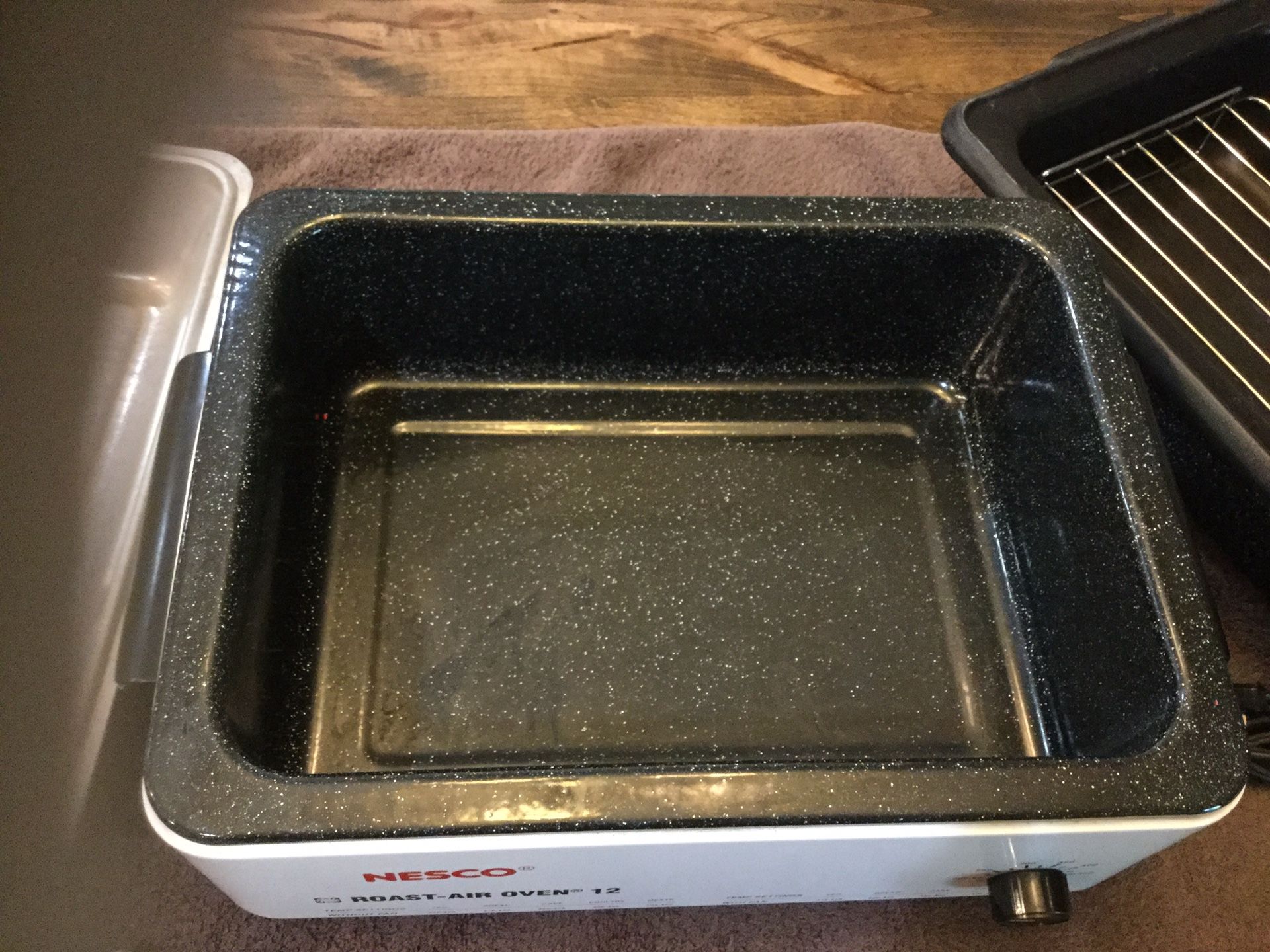 WHITE NESCO TURBO CONVECTION ROAST AIR OVEN 12 QT COOKER STEAMER ENAMEL