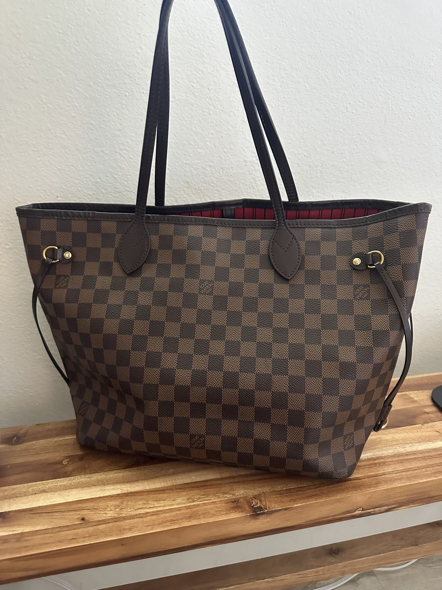 Louis Vuitton Neverfull MM Tote