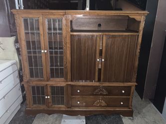 NICE TV CABINET HEAVY DUTY 