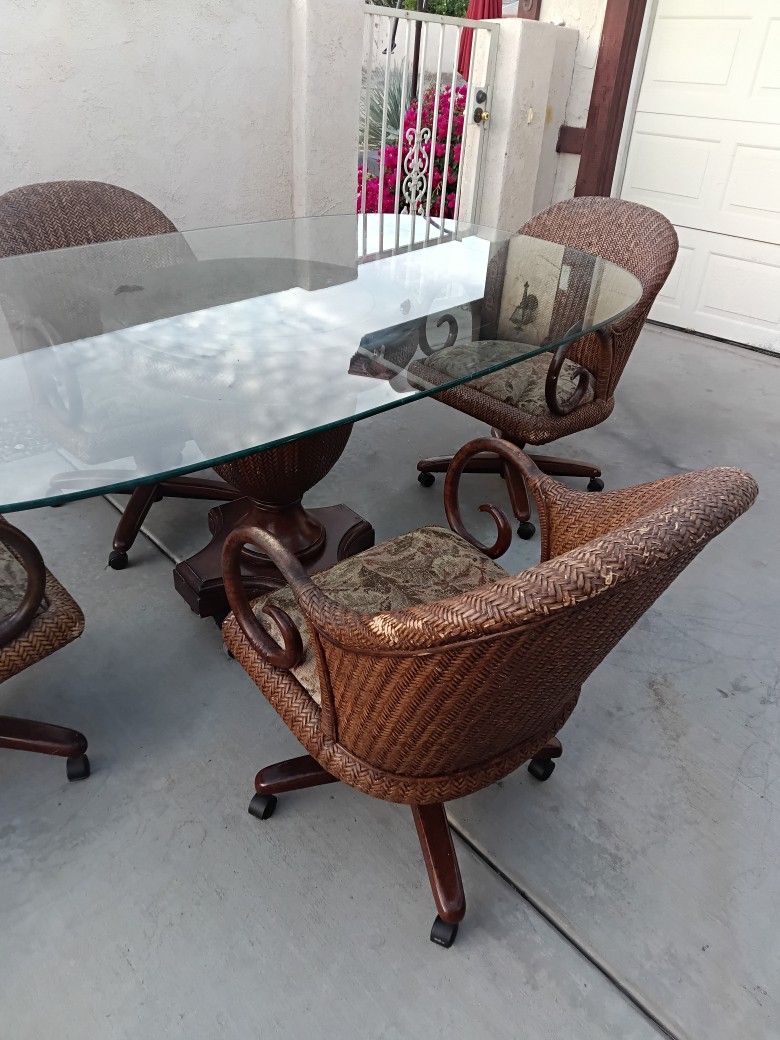 Tommy Bahama Style Wicker Dining Room Set