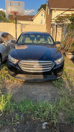 2016 Ford Taurus