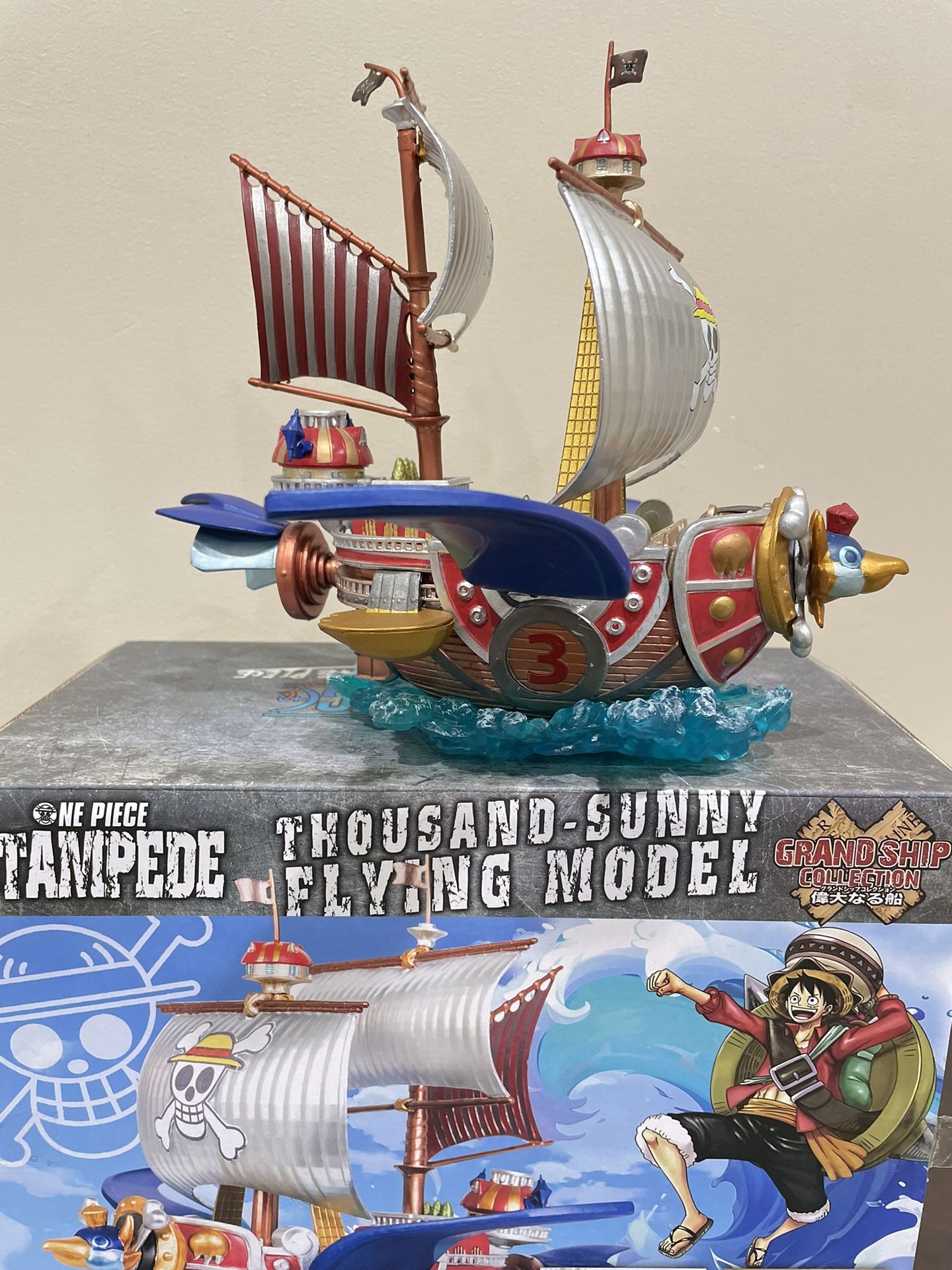 One Piece Figure Thousand Sunny Ship Grand Flying Model