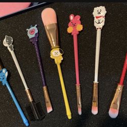 ✨BTS BT21 BANGTAN BOYS MAKE-UP BRUSH SET ✨