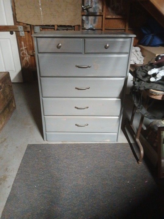 Dresser