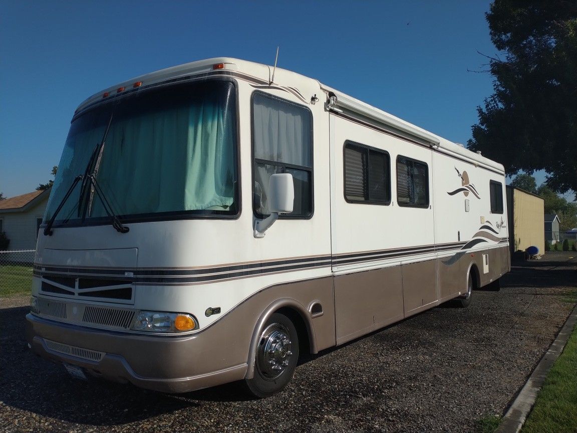 Excellent Home On Wheels